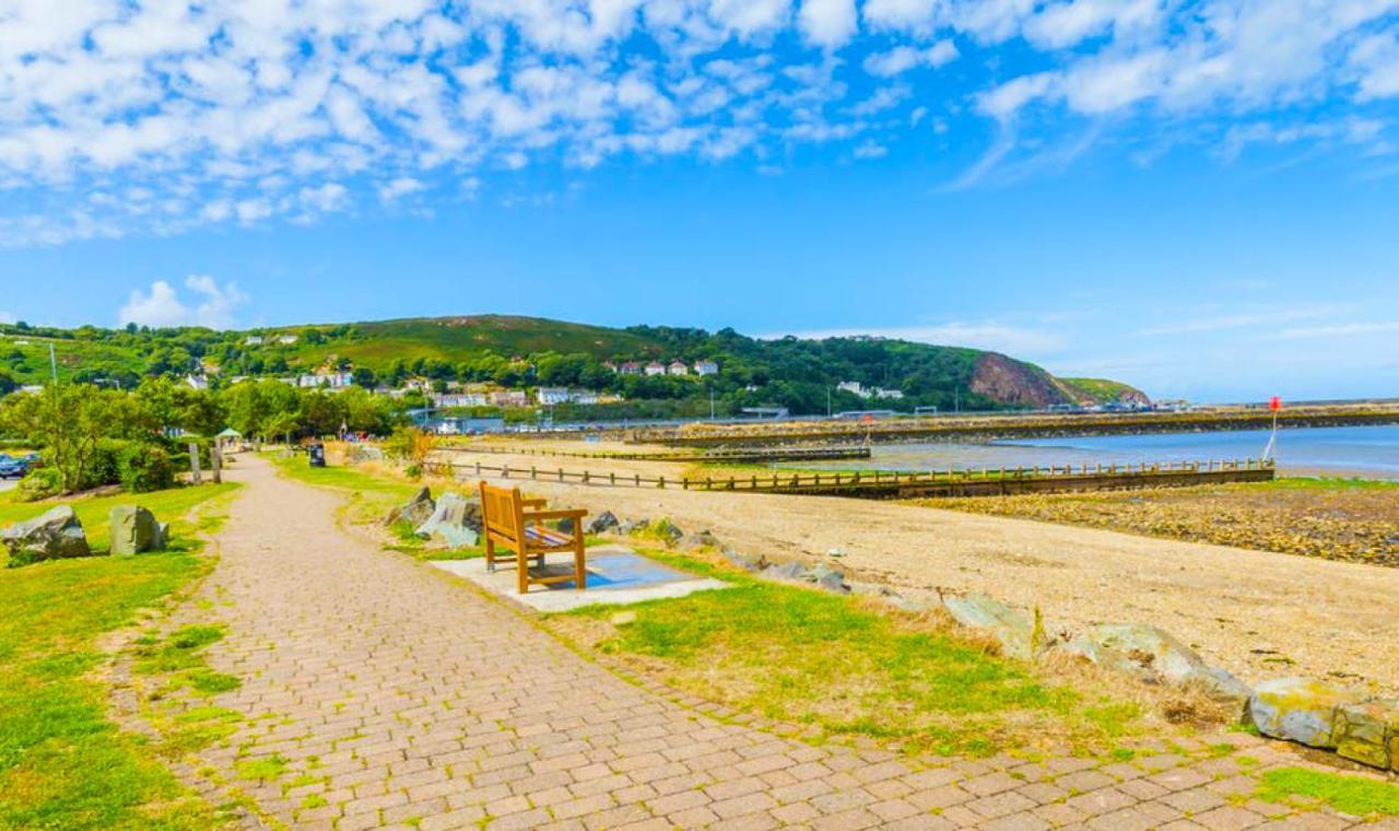 Staycation At Pine Cottage, A Newly Refurbished Holiday Cottage Goodwick Exterior photo